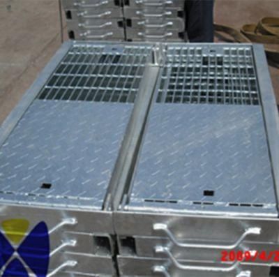 Hot DIP Galvanized Pig Farm Equipment Iron / Steel Farm Gates