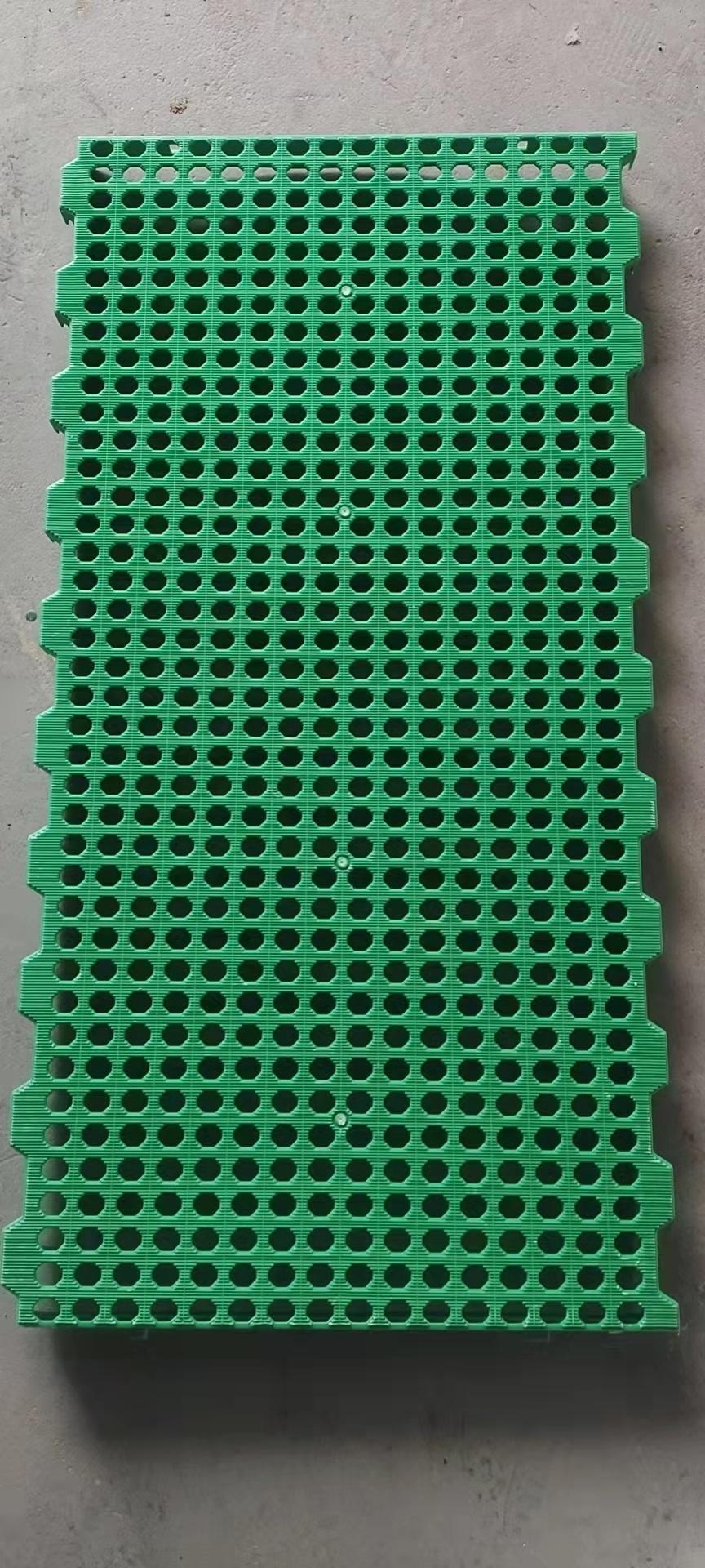 High-Tech Injection Molding From Virgin Quality Polypropylene Co-Polymer Plastic Flooring