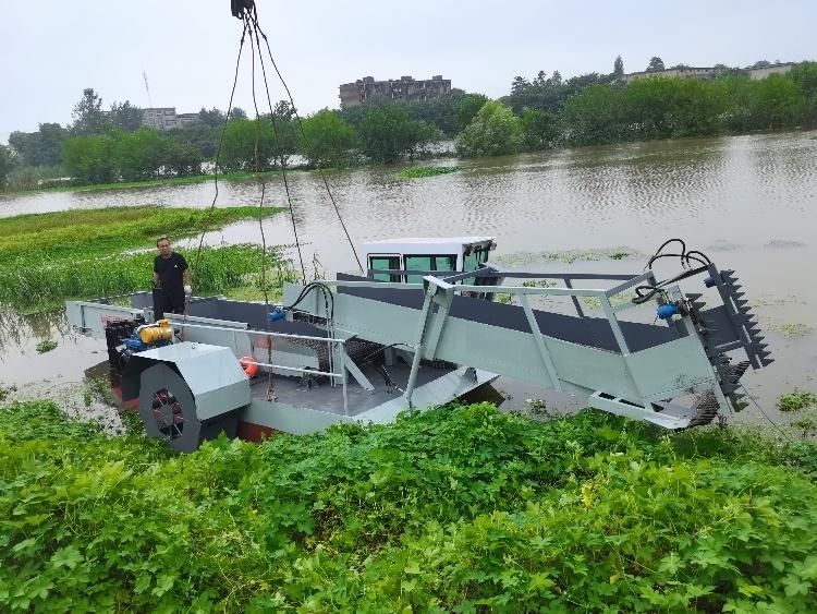 Full Automatic Aquatic Plant Harvester Mowing Boat