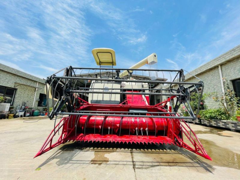 World 110 HP 4lz-6.0p Maize Harvester for All Crops Combine Harvester