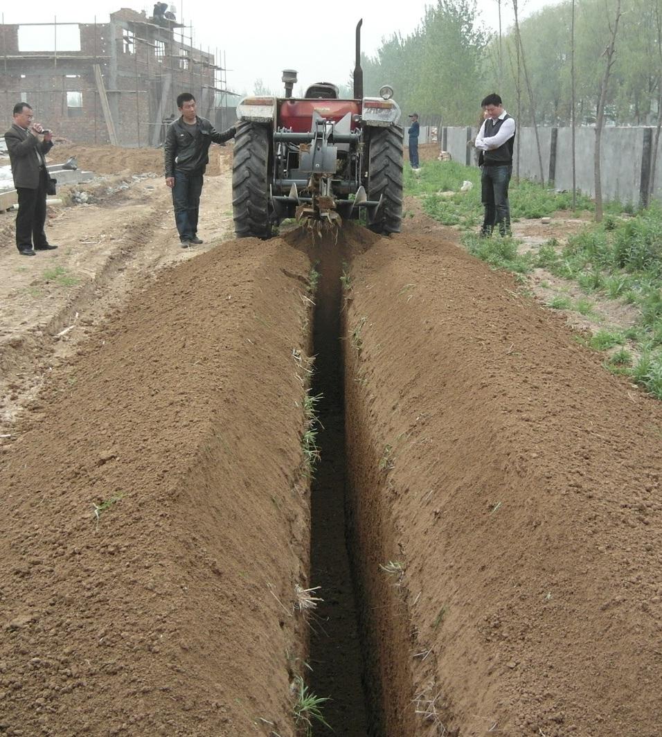 Professional Pipe Ditching Machine Tractor Mounted Chain Trencher for Agricultural