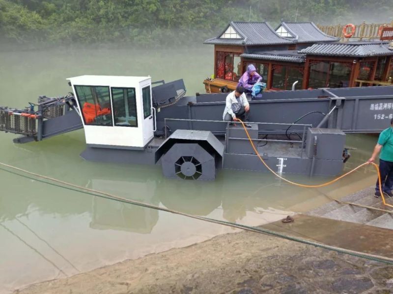 Weed Cutting Dredger Water Hyacinth Mowing Vessel Automatic Aquatic Weed Cleaning Machine