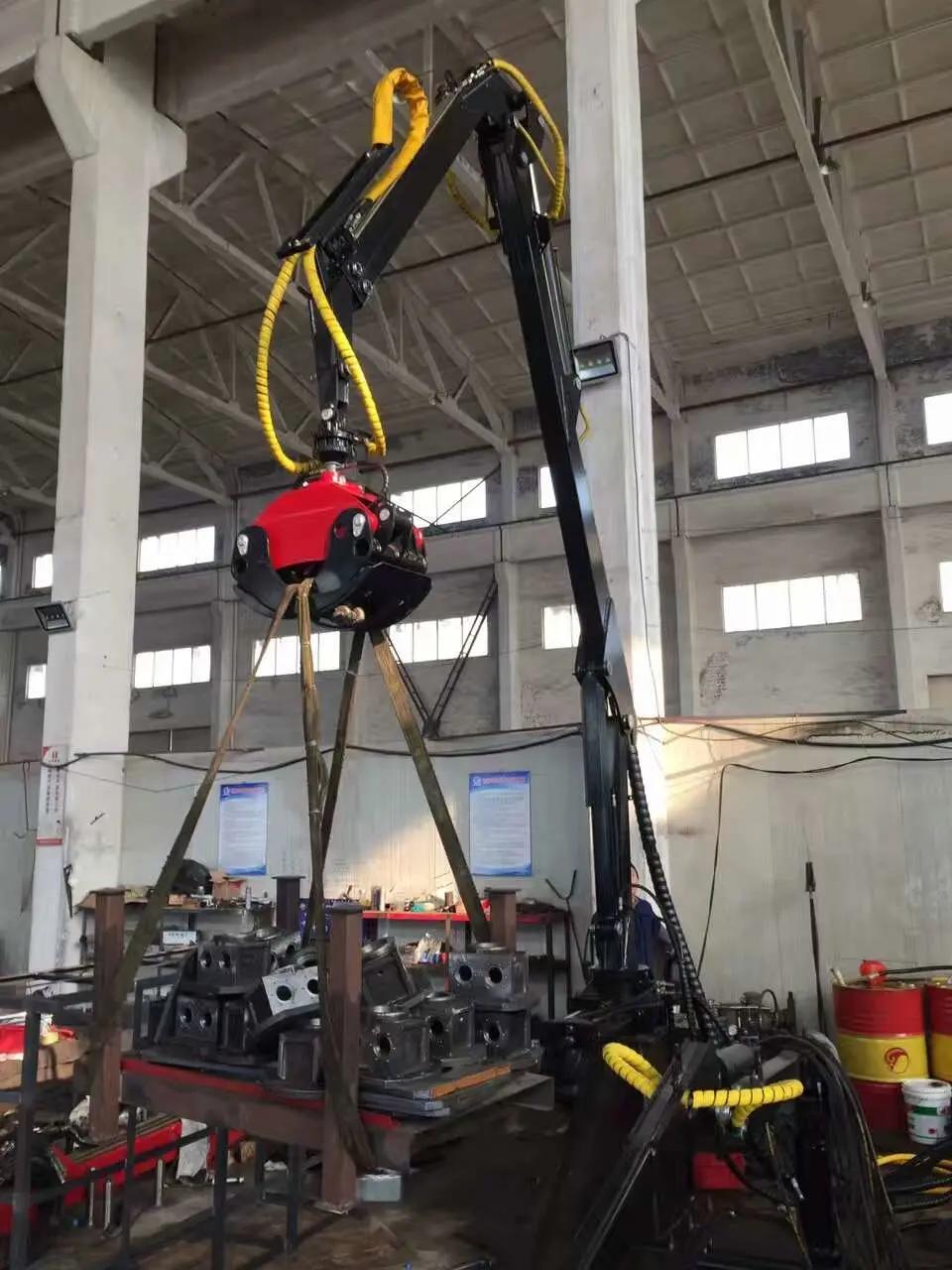 3-7.5m RC Lifting Machine Wood Timber Log Crane with Ce
