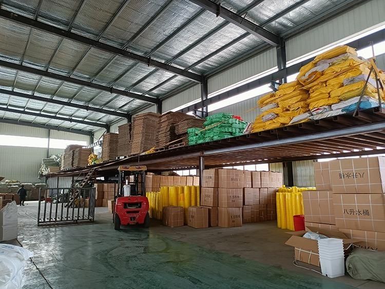 Africa Cheap Price Plastic Drinkers and Feeders for Poultry Farm