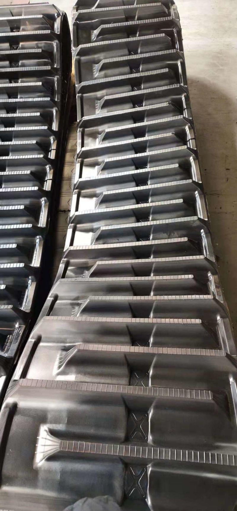 Agricultural Equipment Machinery Part Rubber Track for Yanmar Kubota Rice Combine Harvester Spare Parts