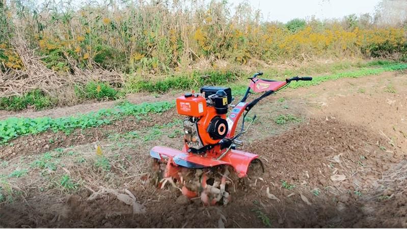 Easily Operation New Design Four Wheels Paddy Field Rotary Tiller