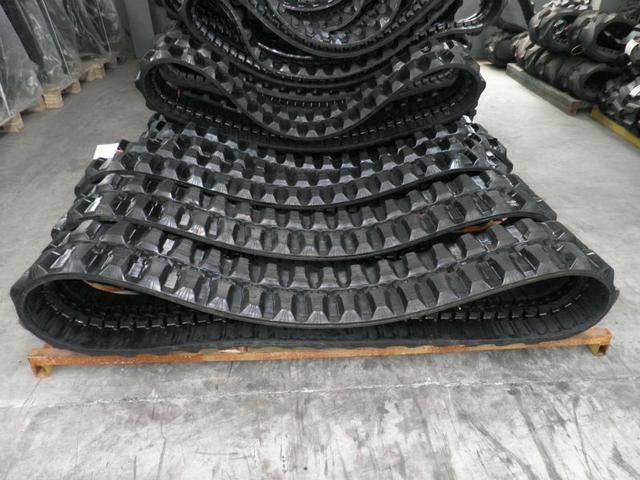 Indonesia Agricultural Machinery Rubber Track Rubber Crawler Rice Harvesting Excavators Kubota World Yanmar 500*90*53