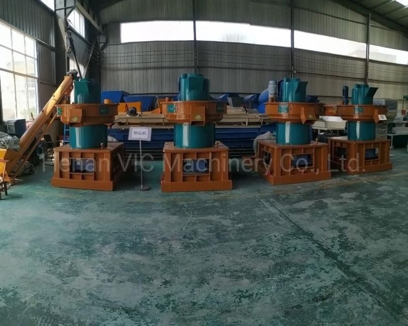 Sawdust pellet fuel molding machine