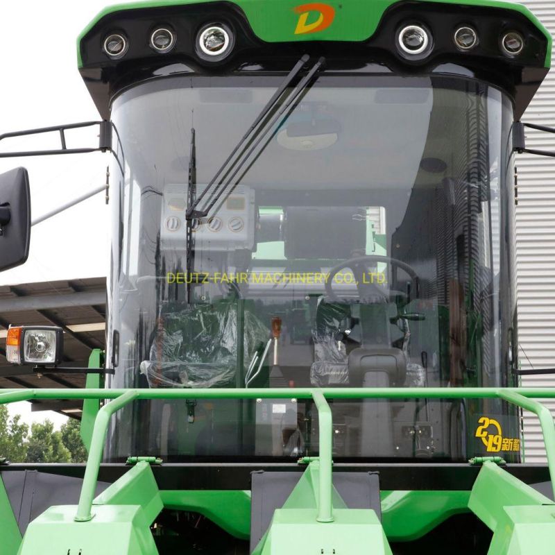 Corn Harvester with Peeling Dabhand Corn Harvester, John Deere and 3 Lanes