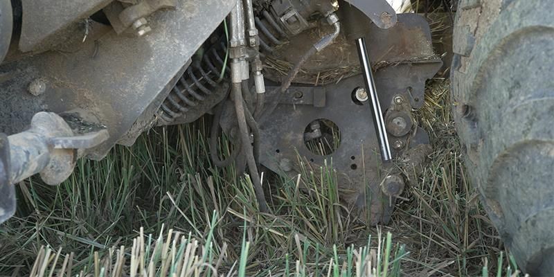 High Intensity Operation Round Baler with Wide Pickup Unit for Crop