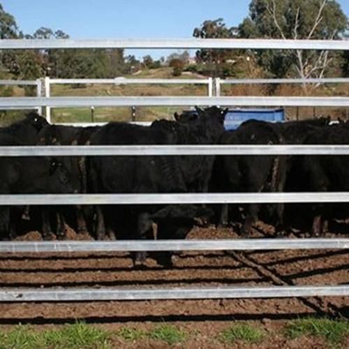 Livestock Equipment Farm Field Yard Factory Carbon Steel Sheep Hurdle Grassland Yard Fence for Sheep/Cattle/Horse