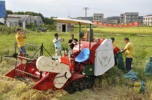 4lz-1.5A Popular Farming Machine Rice Wheat Combine Harvester 2019