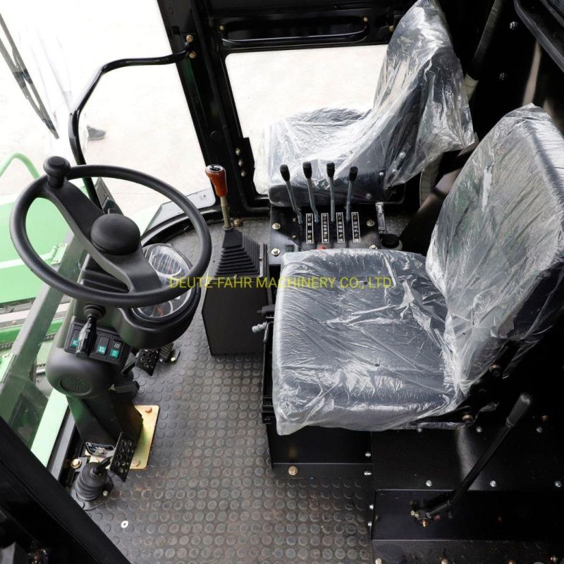 Corn Harvester with Peeling Dabhand Corn Harvester, John Deere and 3 Lanes