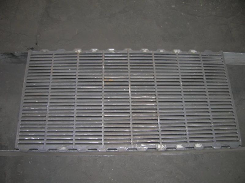 High Quality Cast Iron Flooring for Pig Farrowing Crate